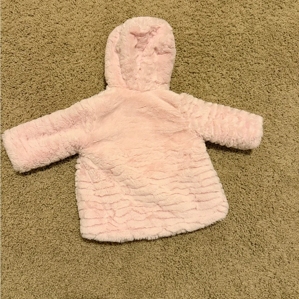 Widgeon Baby Pink Faux Fur Full Zip Baby Girl Coat 6 Months - Picture 4 of 4